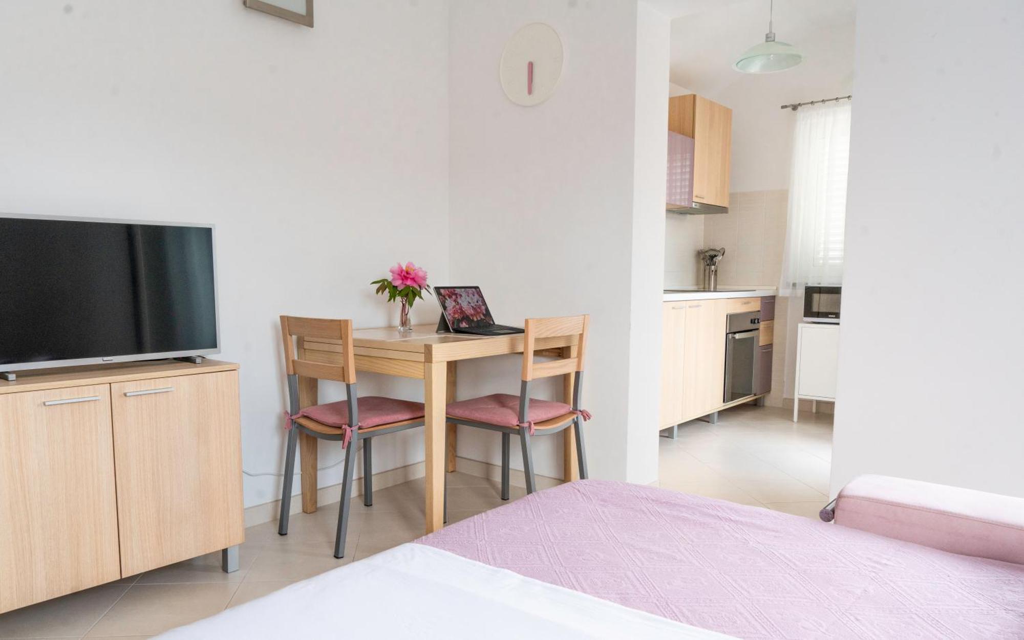 Apartments Lila Црес Экстерьер фото